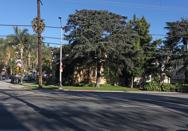 4019 Los Feliz Blvd in Los Angeles, CA - Building Photo - Building Photo