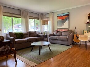 917 Rose Ln in Naperville, IL - Building Photo - Building Photo