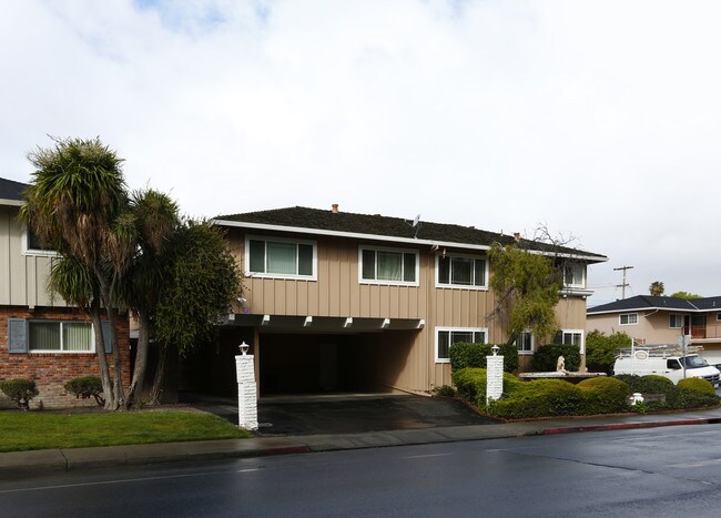 Karen Court Apartments in Santa Clara, CA - Building Photo - Building Photo