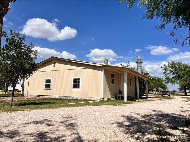 property at 911 Agua Ln