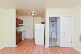 1850 N Humboldt Blvd in Chicago, IL - Building Photo - Building Photo