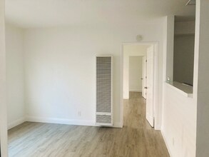1242 Cedar Ave in Long Beach, CA - Building Photo - Building Photo