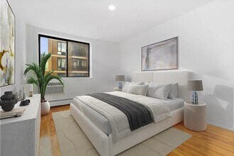 394 E 8th St, Unit 7C in New York, NY - Building Photo - Building Photo