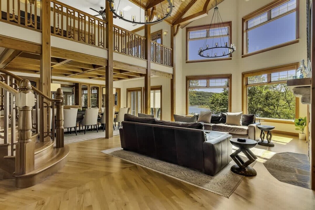 1774 State Hwy UU in Blue Eye, MO - Building Photo