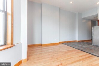 1338 W Girard Ave-Unit -3B in Philadelphia, PA - Foto de edificio - Building Photo