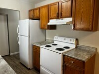 River Oaks Apartments photo'