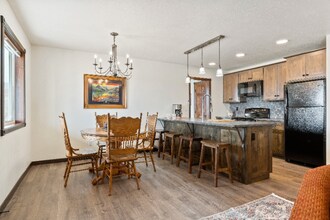 327 Commerce Way in Kalispell, MT - Building Photo - Building Photo