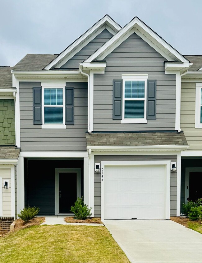 property at 2742 Yeager Dr NW