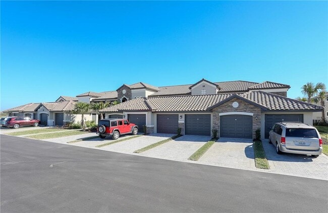 property at 5558 Palmer Cir