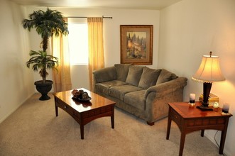 Summerwind Apartment Homes in Mesquite, NV - Building Photo - Interior Photo