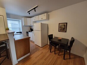 445 S Harvey St, Unit 20B in Plymouth, MI - Building Photo - Building Photo