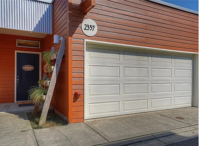 property at 2357 Yakima Ct