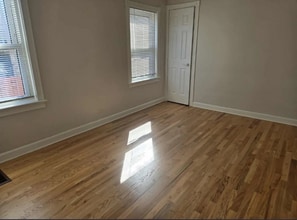 5015 N Monitor Ave in Chicago, IL - Building Photo - Building Photo