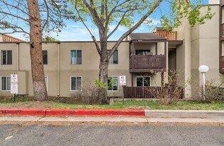 9995 E Harvard Ave in Denver, CO - Building Photo