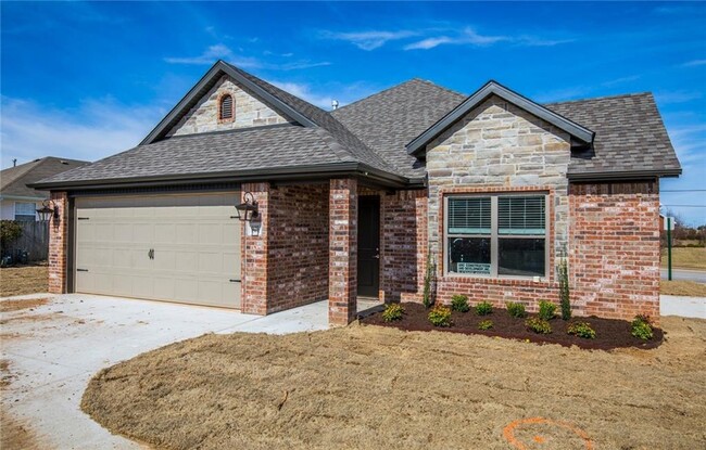 907 Seba Rd in Centerton, AR - Building Photo - Building Photo