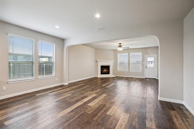 property at 512 Lindisfarne Ln