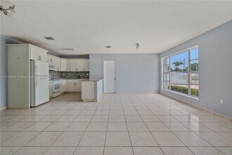 7060 W 9th Ct in Hialeah, FL - Building Photo - Building Photo