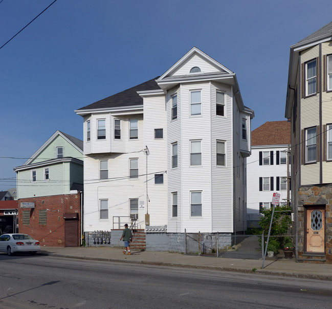 455-457 Belleville Ave in New Bedford, MA - Building Photo - Building Photo