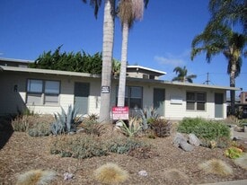 103 Avenida Carmelo in San Clemente, CA - Building Photo
