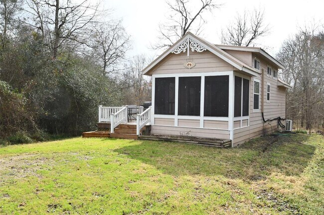 12570 Farm to Market 1155 E in Washington, TX - Foto de edificio - Building Photo