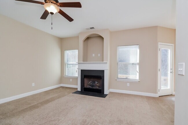 125 Bethany Manor Dr in Ball Ground, GA - Building Photo - Building Photo