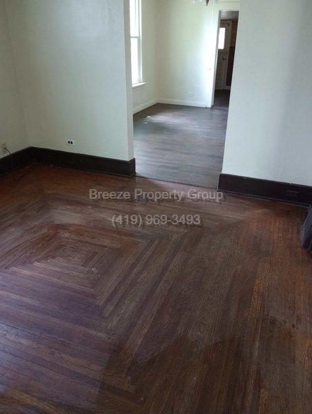 property at 1023 Prouty Ave