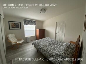 227 NW 55th St in Newport, OR - Building Photo - Building Photo