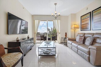 550 Okeechobee Blvd in West Palm Beach, FL - Building Photo - Building Photo