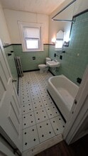 238 S Madison St, Unit 2 in Allentown, PA - Foto de edificio - Building Photo