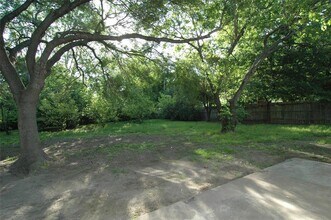 13405 Perthshire St in Austin, TX - Foto de edificio - Building Photo