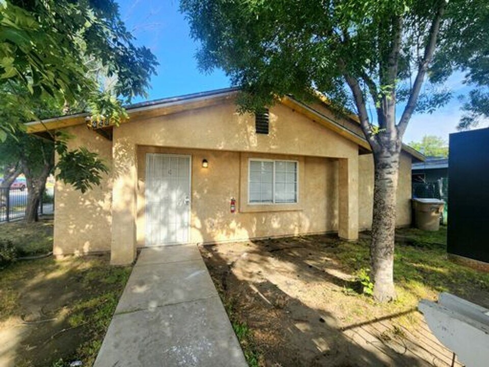 928 K St in Bakersfield, CA - Building Photo
