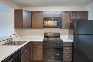 Bryn Mawr in Pittsburgh, PA - Building Photo