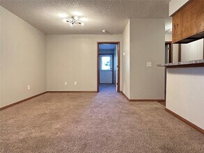 1650 N Sang Ave in Fayetteville, AR - Building Photo - Building Photo