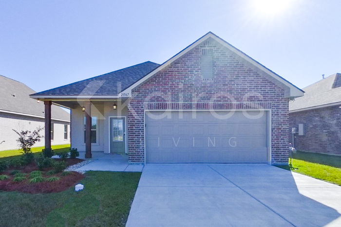 23567 Conifer Drive in Denham Springs, LA - Building Photo