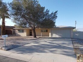 65841 6th St in Desert Hot Springs, CA - Building Photo