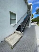 190 NW 57th St in Miami, FL - Building Photo - Building Photo