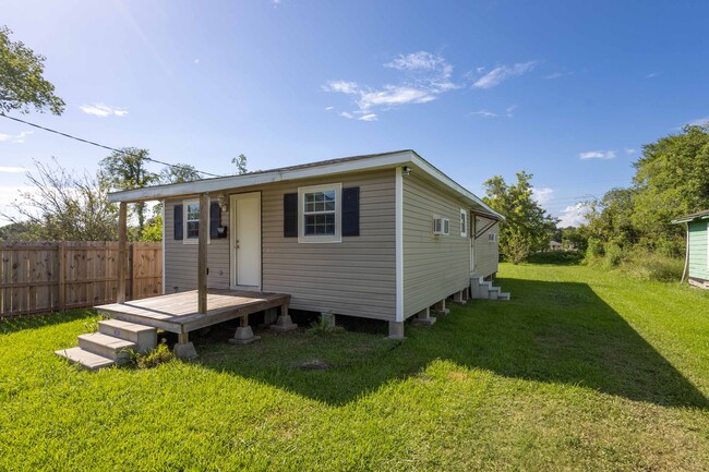 1840 Ollie St in Beaumont, TX - Foto de edificio - Building Photo