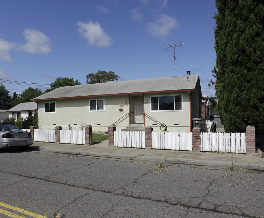 530 Maple St in West Sacramento, CA - Building Photo