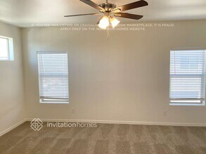 16441 S 10th St in Phoenix, AZ - Foto de edificio - Building Photo