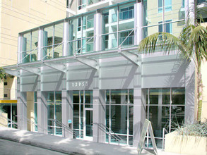 Capri Apartments in Marina Del Rey, CA - Building Photo - Building Photo