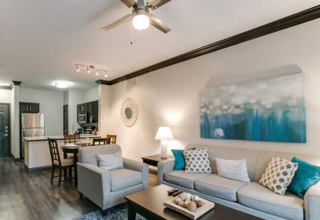 property at 2210 W Dallas St