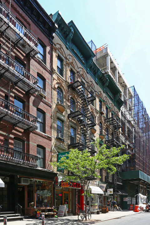 232 Mulberry St in New York, NY - Building Photo