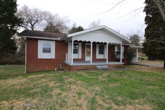 161 Louisiana Ave in Oak Ridge, TN - Building Photo - Building Photo