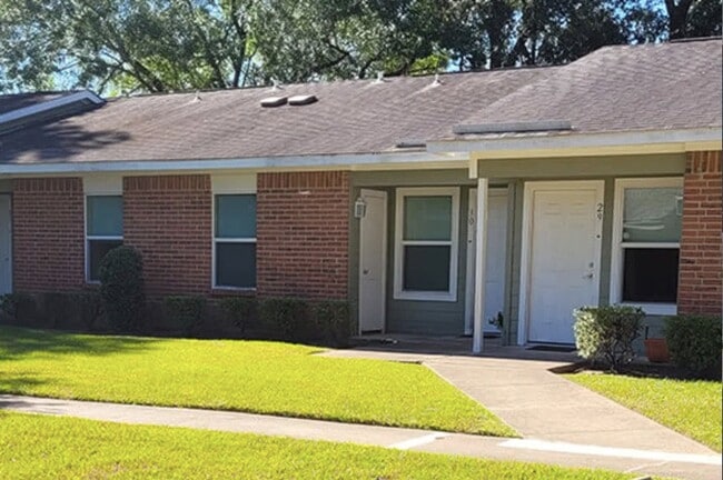 2050 S Byrd Ave in Shepherd, TX - Building Photo - Building Photo