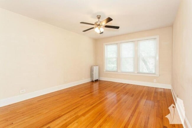 property at 1921 W Winona St