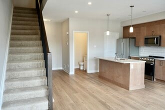 233 Craig Duncan Terr in Ottawa, ON - Building Photo - Building Photo