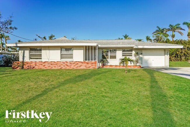 property at 5410 Bayshore Ave