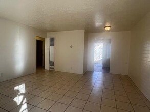 3513 Vail Ave SE in Albuquerque, NM - Building Photo - Building Photo
