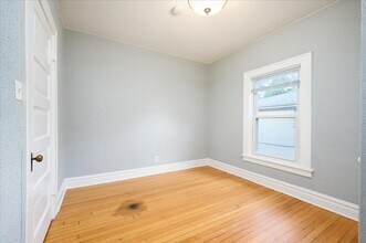 614 Euclid Ave in Elmhurst, IL - Building Photo - Building Photo