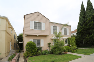 245 S Elm Dr in Beverly Hills, CA - Building Photo - Building Photo